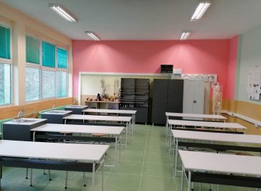 Основното општинско училиште „Ванчо Китанов“ во Пехчево со нов кабинет по Природни науки