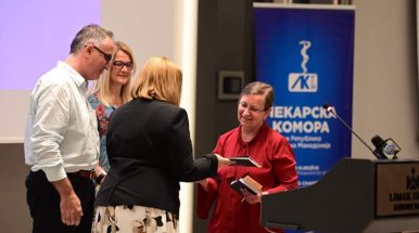 Д-р Весна Марковска, педијатар од Берово е добитник на највисокото признание на Лекарската комора за 2021 година