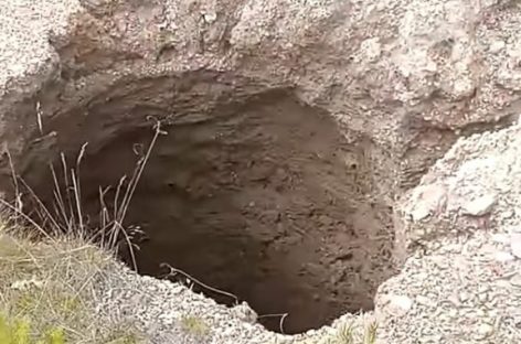 Ќе се истражува ,,отвор” длабок 4,5 метри кој се појави во месноста Раковец кај Пехчево!